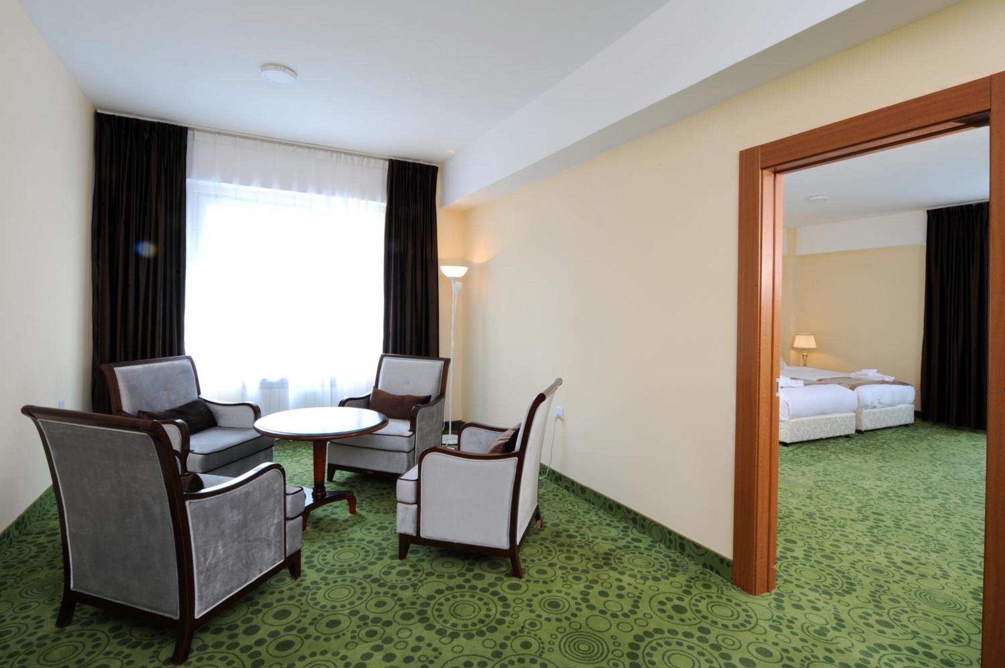 Alpha Hotel Улан-Батор Экстерьер фото