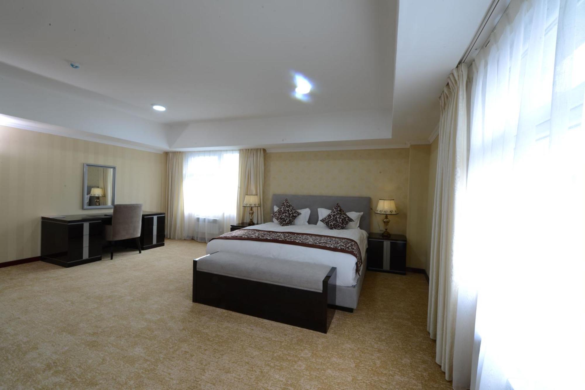 Alpha Hotel Улан-Батор Экстерьер фото