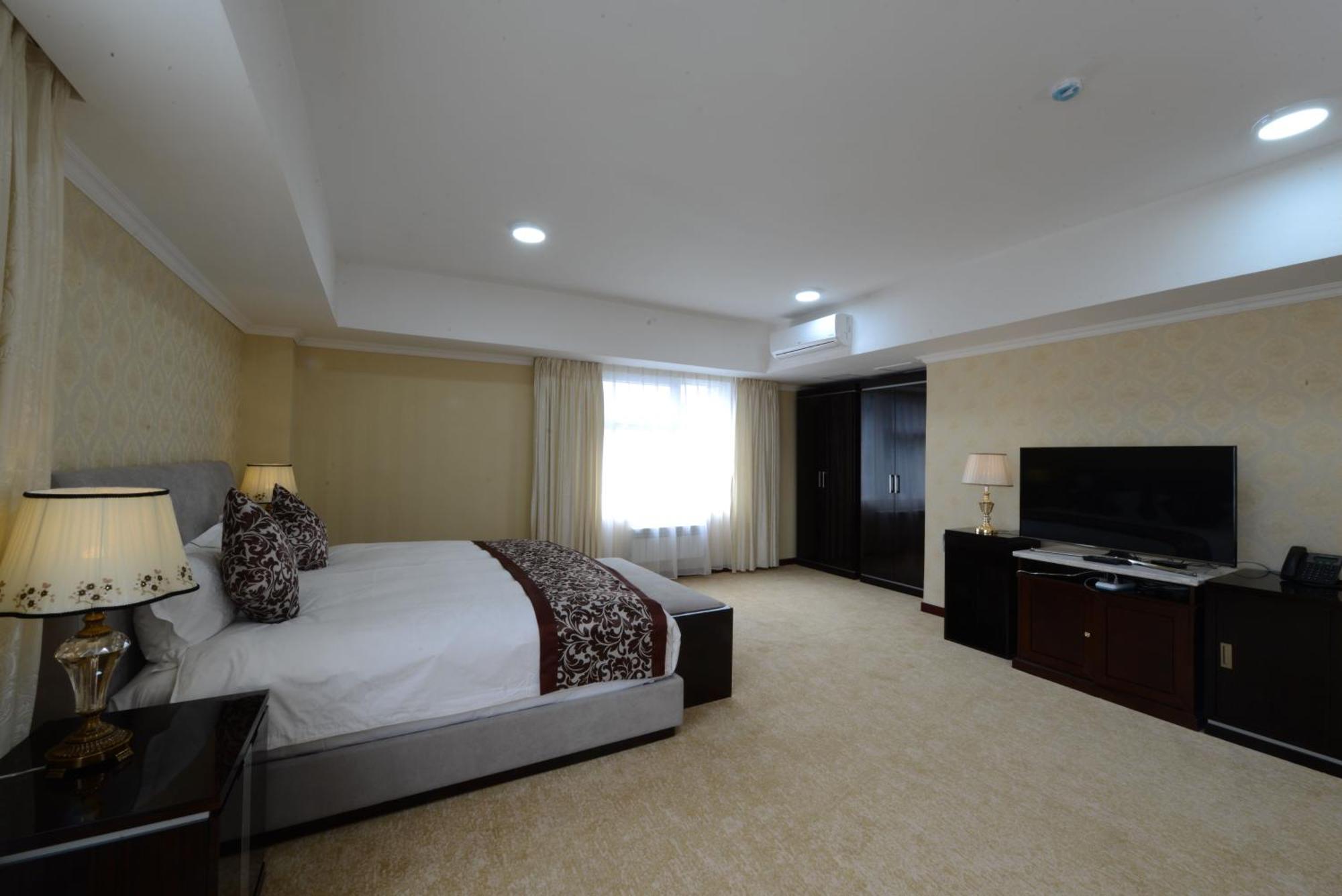 Alpha Hotel Улан-Батор Экстерьер фото