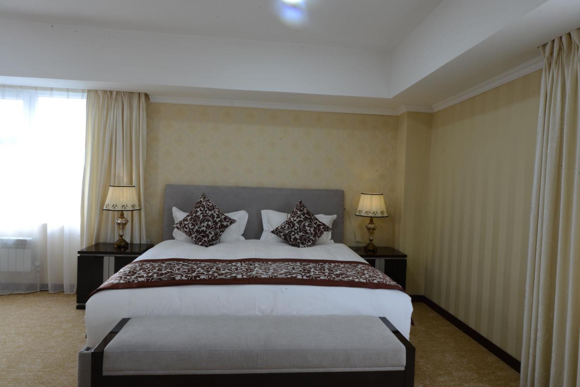 Alpha Hotel Улан-Батор Экстерьер фото