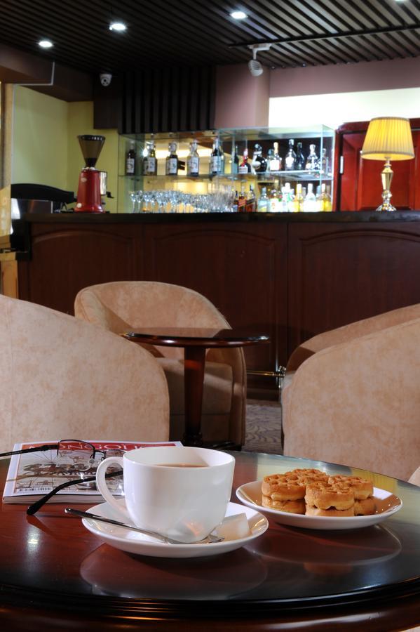 Alpha Hotel Улан-Батор Экстерьер фото